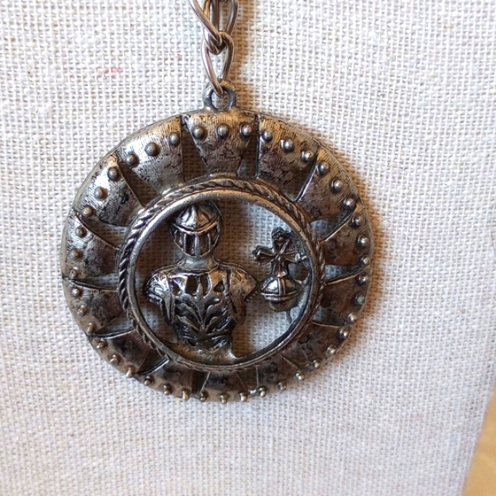 Big knight armor medallion necklace silver tone 28" costume cosplay rennfair